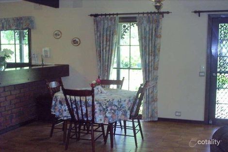 Property photo of 705 North Road Cranbourne South VIC 3977