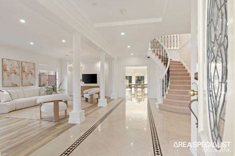 Property photo of 2 Parklea Avenue Cairnlea VIC 3023