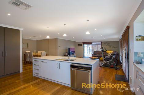 Property photo of 13 Kularda Road Dalyellup WA 6230