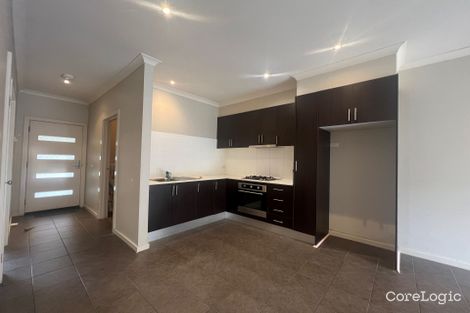 Property photo of 2/118 Rathcown Road Reservoir VIC 3073