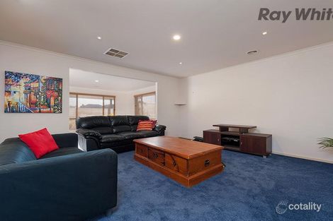 Property photo of 1 Wattlepark Street Caroline Springs VIC 3023