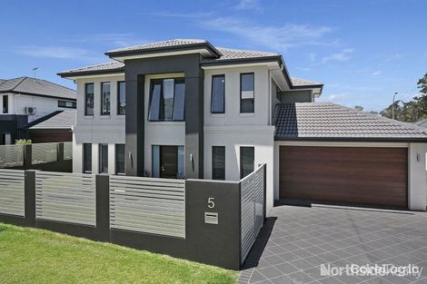 Property photo of 5 Seeana Crescent Bridgeman Downs QLD 4035
