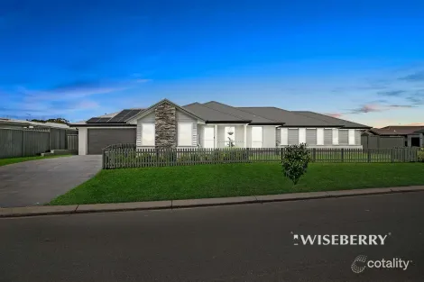 Property photo of 2 Loretto Way Hamlyn Terrace NSW 2259