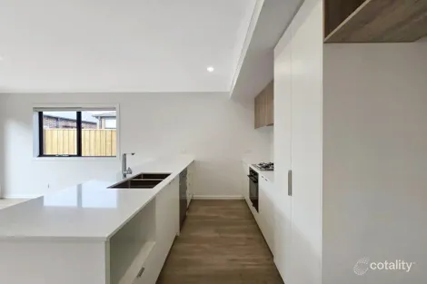 Property photo of 25 Consaw Street Armstrong Creek VIC 3217