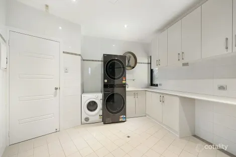 Property photo of 5 Allen Court Millars Well WA 6714