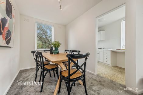 Property photo of 1/527 Dandenong Road Armadale VIC 3143