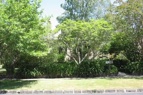 42 Suffolk Rd, Surrey Hills, VIC 3127