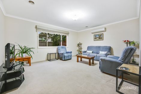 Property photo of 23 Peisley Crescent Cranbourne East VIC 3977