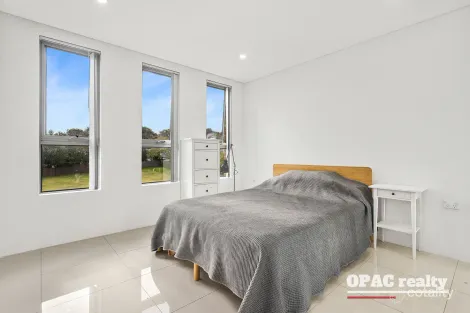 Property photo of 3/6-8 Peake Parade Peakhurst NSW 2210