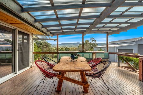 16 Raws Lane, Riddells Creek, VIC 3431