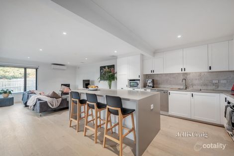 Property photo of 2 Cremin Court Mount Waverley VIC 3149