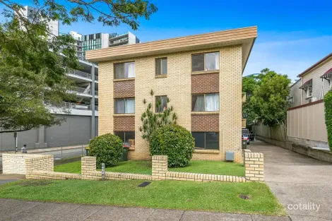 3/4 Augustus St, Toowong, QLD 4066