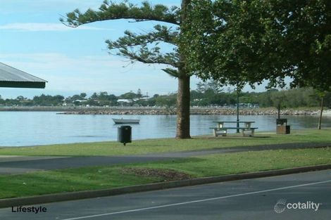 Property photo of 15 Elm Street Wynnum QLD 4178