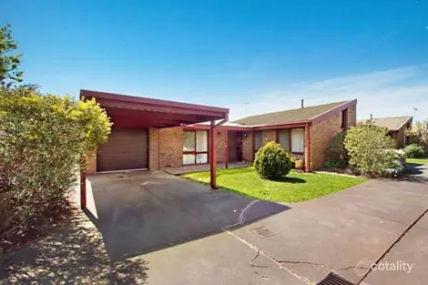 Property photo of 1/11-13 Pasley Street Sunbury VIC 3429