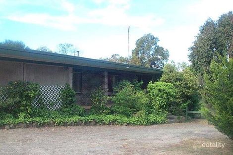 27 Churchill Ave, Ararat, VIC 3377