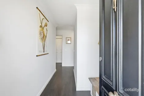 Property photo of 8 Chaucer Road Lenah Valley TAS 7008