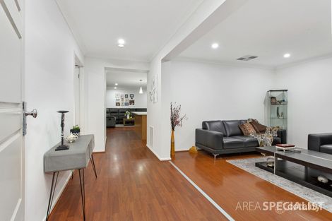 Property photo of 9 Flametree Circuit Cranbourne VIC 3977