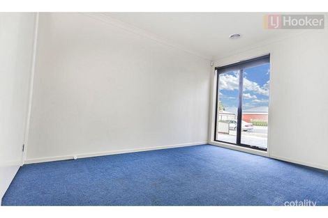 Property photo of 8 Rokewood Street Burnside Heights VIC 3023