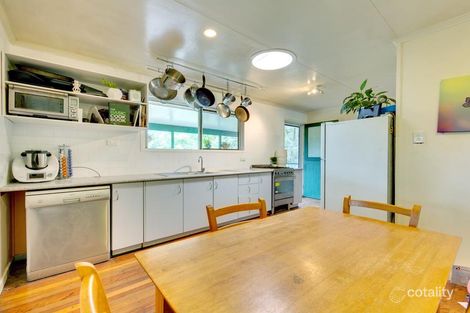 Property photo of 17 Lucas Street Dinmore QLD 4303