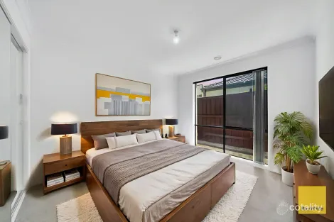 Property photo of 14 Regent Close Burnside Heights VIC 3023