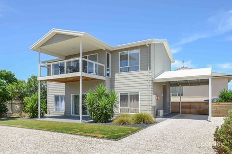 137 Seagull Ave, Hayborough, SA 5211