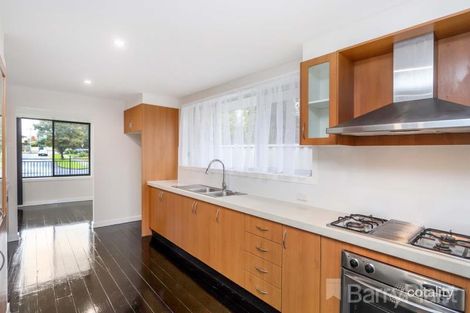 Property photo of 6 Harcourt Crescent Gladstone Park VIC 3043