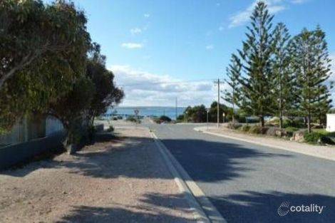 Property photo of 2 Bay Road Venus Bay SA 5607