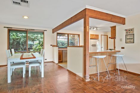 Property photo of 12 Old Orchard Drive Wantirna South VIC 3152