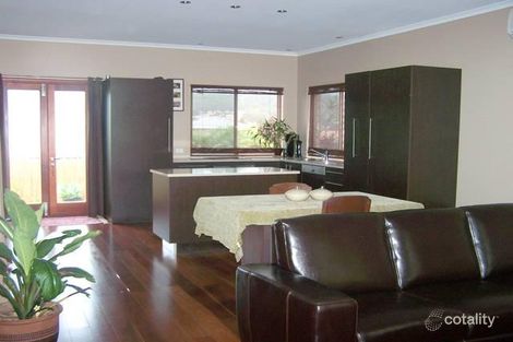 Property photo of 3 Baekea Drive Elanora QLD 4221