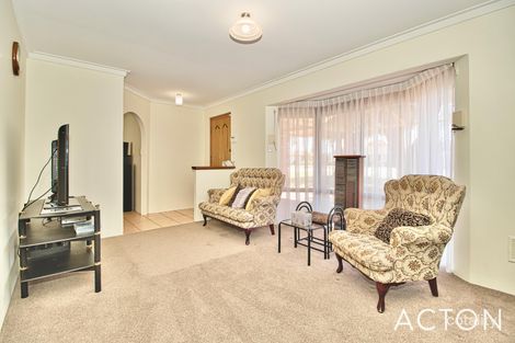Property photo of 78 Cambridge Crescent Cooloongup WA 6168