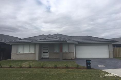 8 Moyes St, Oran Park, NSW 2570