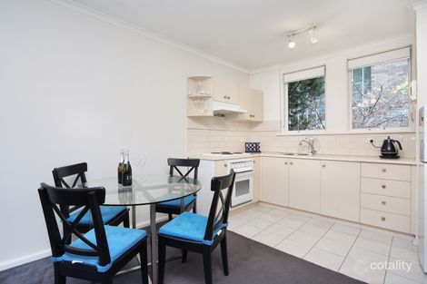 Property photo of 8/244 Barkly Street St Kilda VIC 3182