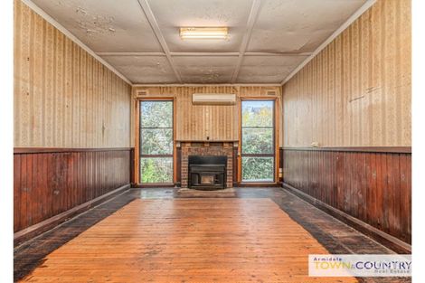 Property photo of 138 Mossman Street Armidale NSW 2350