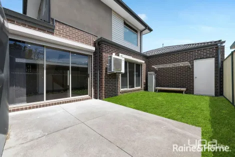 Property photo of 2/16 Cowper Avenue St Albans VIC 3021