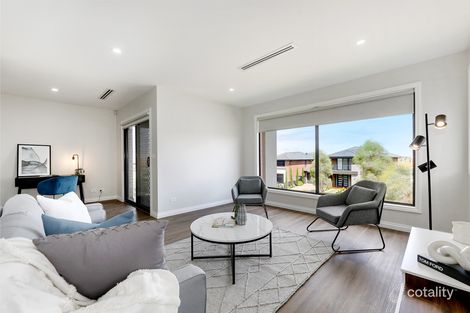 Property photo of 112 Fairways Boulevard Craigieburn VIC 3064