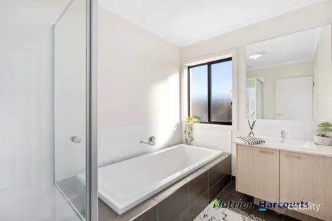 Property photo of 35 Yea Springs Drive Yea VIC 3717