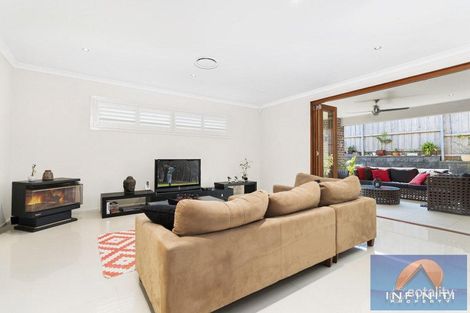 Property photo of 25 Manton Avenue West Hoxton NSW 2171