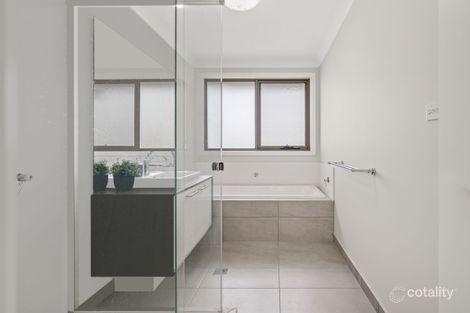 Property photo of 7 Cutler Way Oran Park NSW 2570