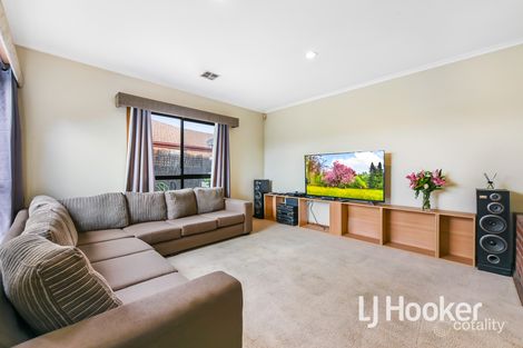 Property photo of 19 Michelle Drive Hampton Park VIC 3976