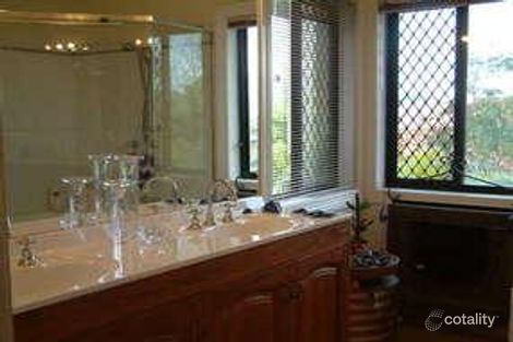 Property photo of 6 Forest Place Carindale QLD 4152