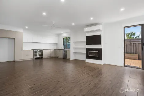 Property photo of 26 Heather Avenue Brooklyn VIC 3012