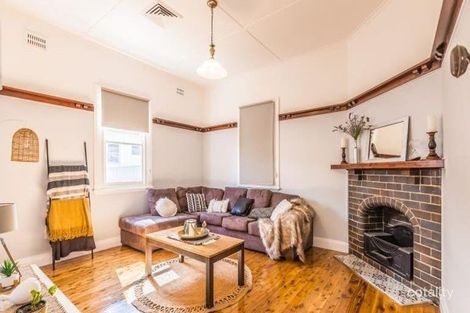 Property photo of 11 Hyman Street North Tamworth NSW 2340