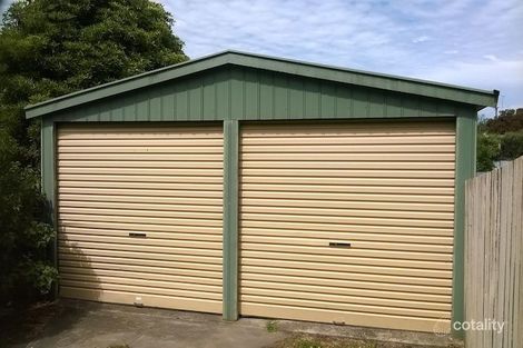 Property photo of 37 Lake Terrace East Mount Gambier SA 5290