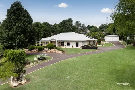 31 Grey Gums Dr, Blue Mountain Heights, QLD 4350