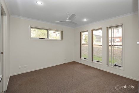 Property photo of 1 Crest Street Springfield Lakes QLD 4300