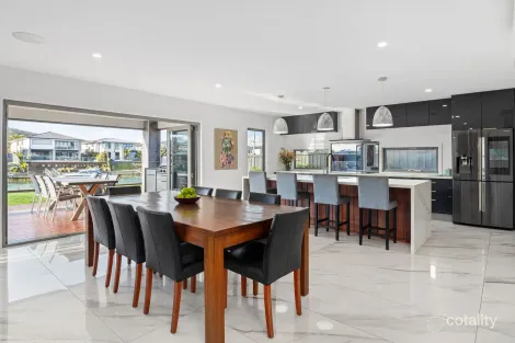 Property photo of 21 Sovereign Point Safety Beach VIC 3936