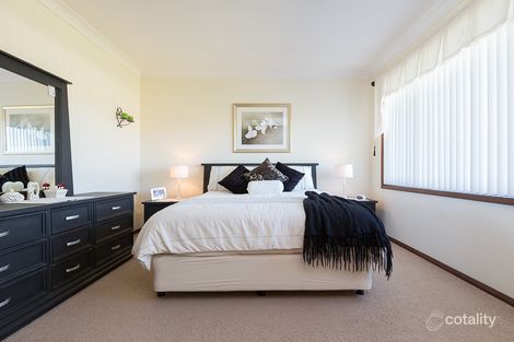 Property photo of 38 Roycroft Avenue Mount Warrigal NSW 2528