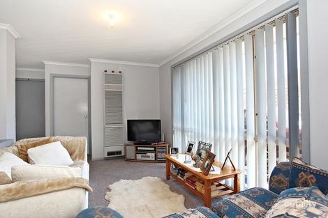 Property photo of 2 Mekong Close Werribee VIC 3030