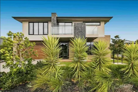Property photo of 33 Bathgate Crescent Cranbourne East VIC 3977
