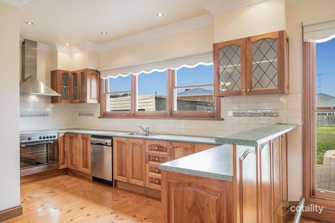 Property photo of 9 Griffen Street Hamlyn Heights VIC 3215
